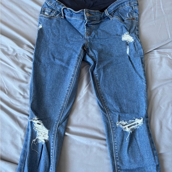 Old Navy Denim - Old Navy Women's maternity Blue Ripped Skinny Jeans